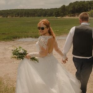 Madeline Gardner 2021 Wedding Gown
